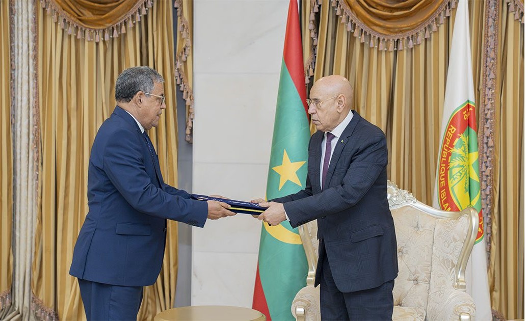 رئيس المجلس الأعلى للتهذيب يسلم فخامة رئيس الجمهورية التقرير السنوي الثالث حول حالة النظام التربوي الوطني 2024-2025